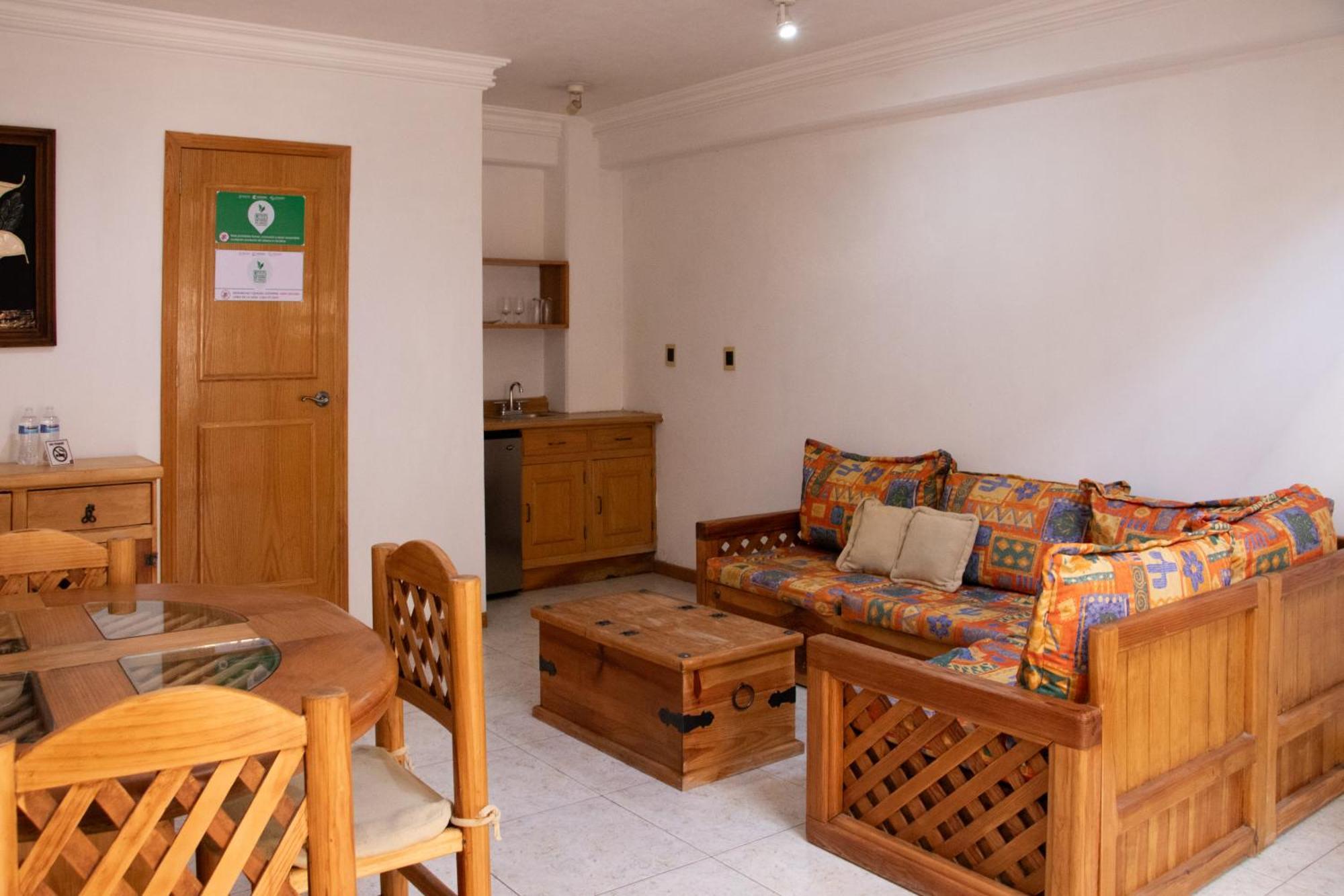 Suites Sevilla Puebla Buitenkant foto