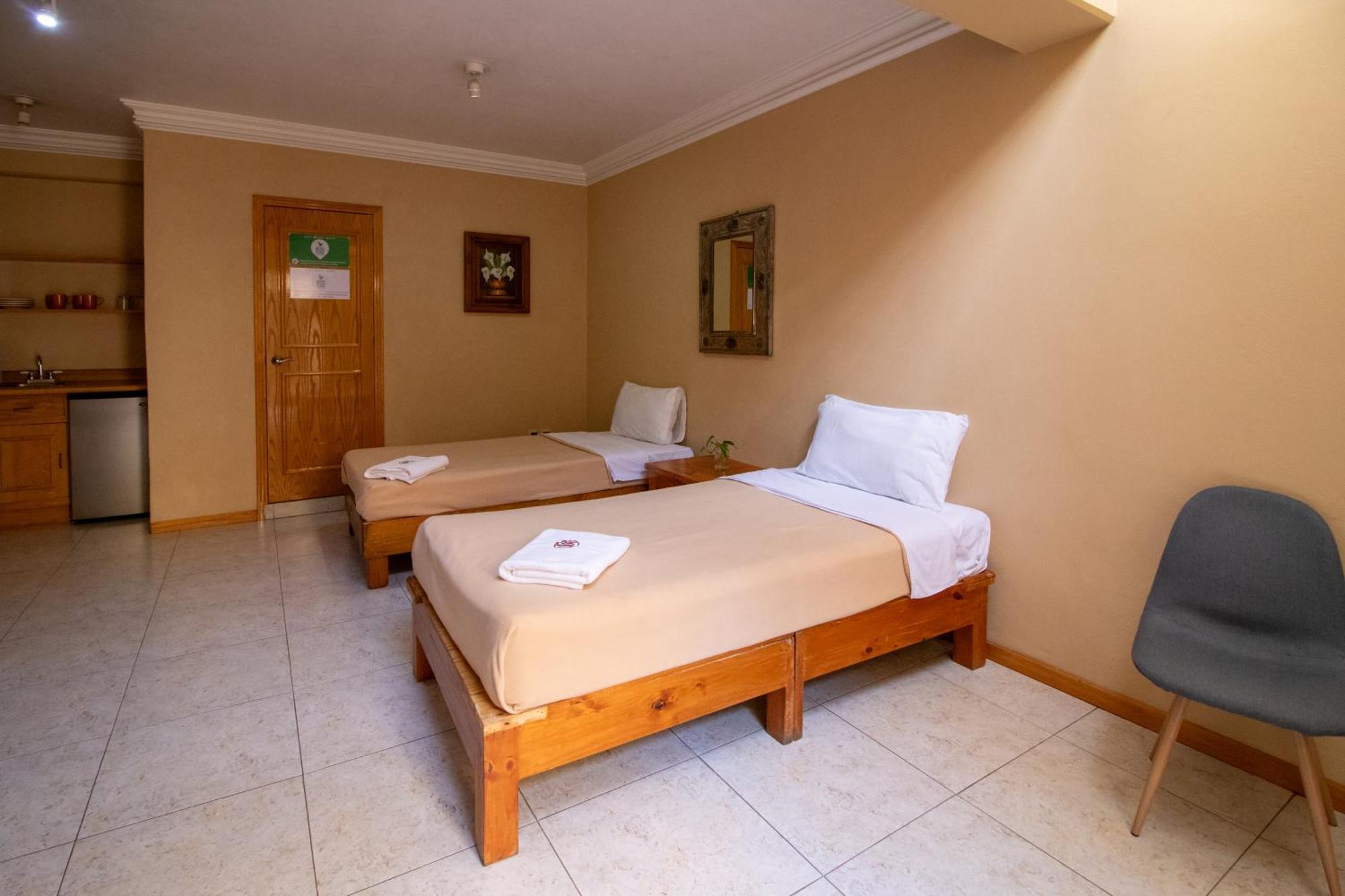 Suites Sevilla Puebla Buitenkant foto