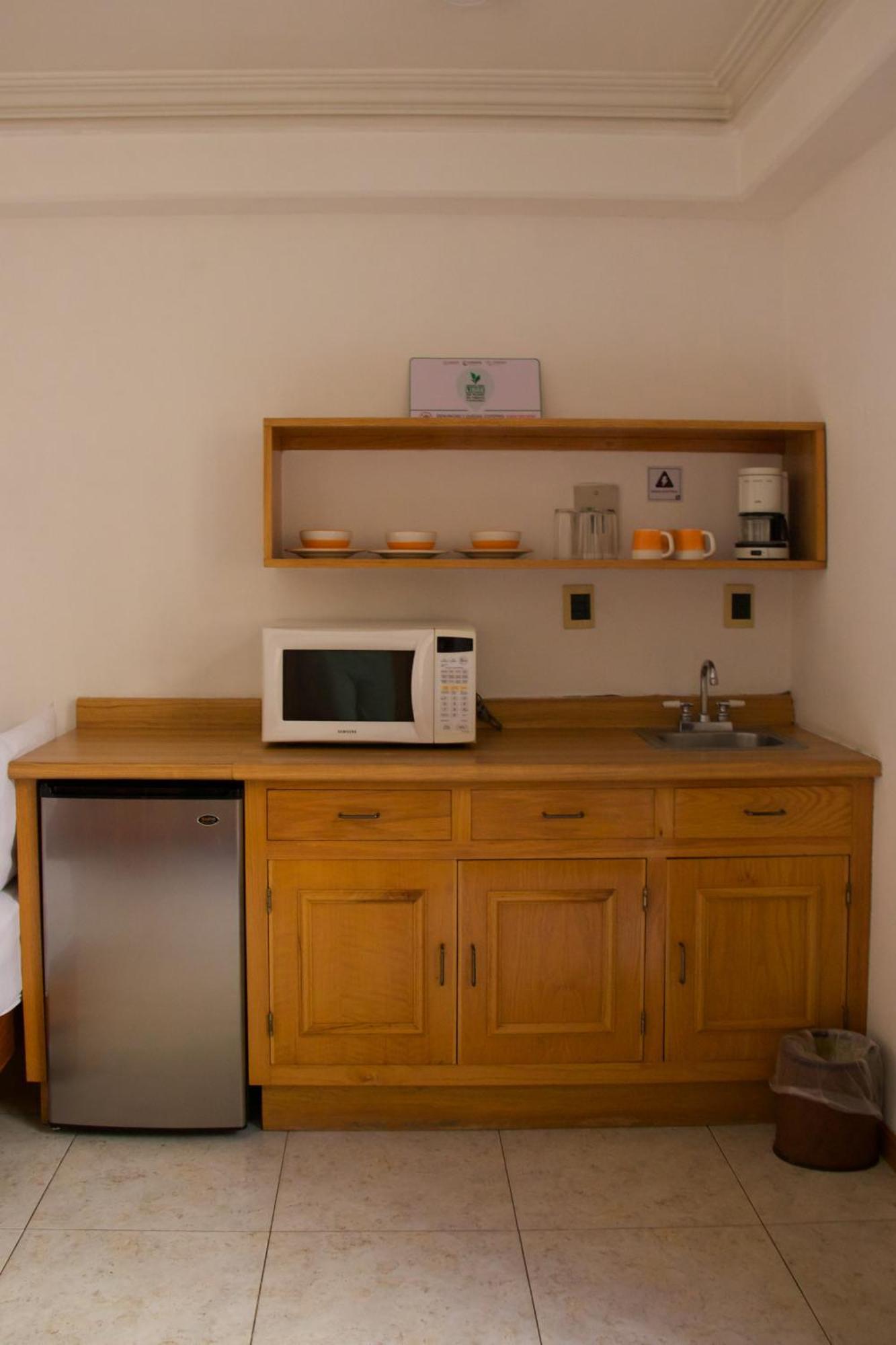 Suites Sevilla Puebla Buitenkant foto