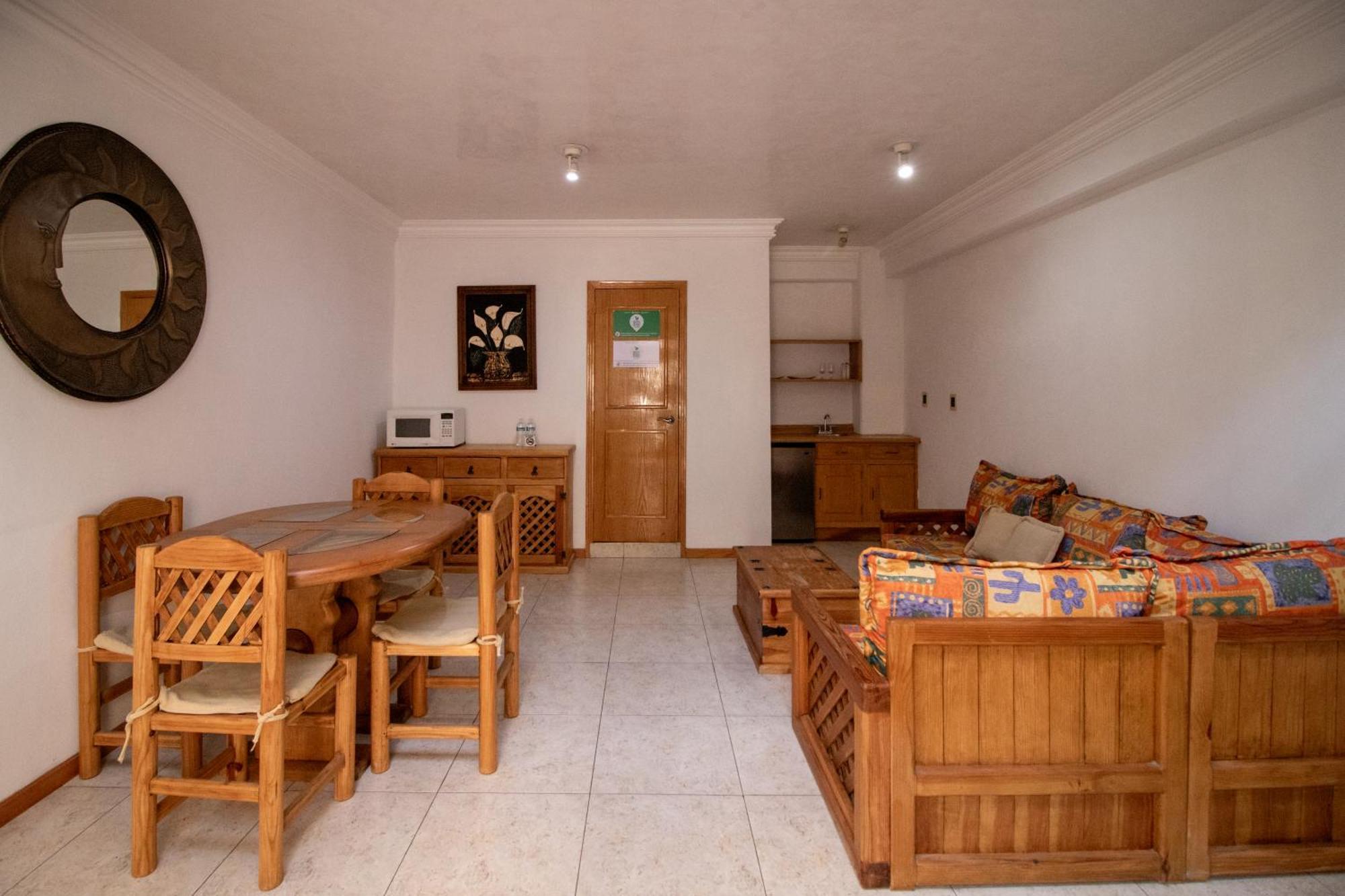 Suites Sevilla Puebla Buitenkant foto